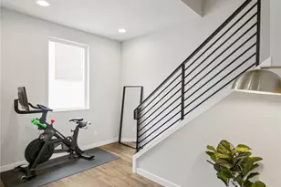 8545 22nd Pl NE, Seattle, WA 98115 - Photo 18