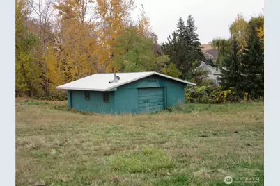 425 E Richmond Avenue, Dayton, WA 99328 - Photo 4