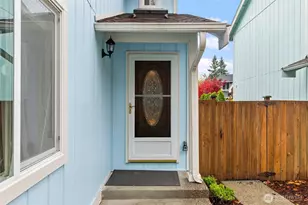 614 Malibu Dr SE, Lacey, WA 98503 - Photo 2