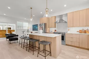 7350 22nd Ave NW, Seattle, WA 98117 - Photo 8