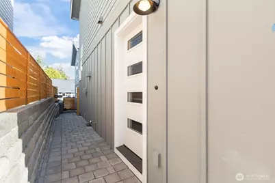 7350 22nd Avenue NW #B, Seattle, WA 98117 - Photo 24