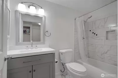 11002 SE Petrovitsky Road #E103, Renton, WA 98055 - Photo 8