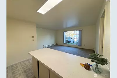 11004 NE 68th Street #910, Kirkland, WA 98033 - Photo 12