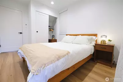 8524 23rd Avenue NE, Seattle, WA 98115 - Photo 6