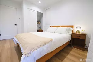 8524 23rd Ave NE, Seattle, WA 98115 - Photo 6