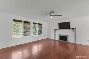 15722 16th Ave Ct E, Tacoma, WA 98445 - Photo 2