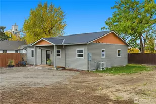 905 Cowl St, Milton-Freewater, OR 97862 - Photo 2