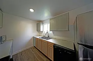 513 E 78th St, Tacoma, WA 98404 - Photo 22