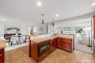 1825 N Lenore Dr, Tacoma, WA 98406 - Photo 6