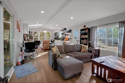 810 SE Totten Shores Dr, Shelton, WA 98584 - Photo 8