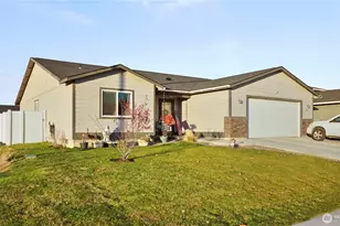 705 E Mt. Adams St, Othello, WA 99344 - Photo 38