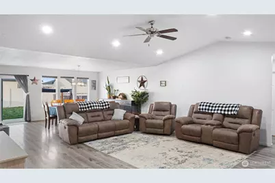 705 E Mt Adams Street, Othello, WA 99344 - Photo 4