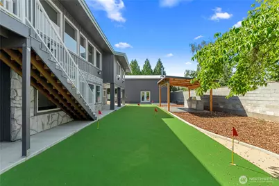 544 N Colorado Avenue, East Wenatchee, WA 98802 - Photo 1