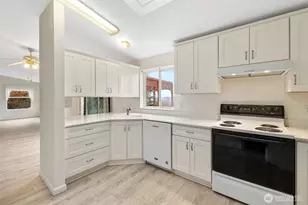 1115 China Garden, Kalama, WA 98625 - Photo 24