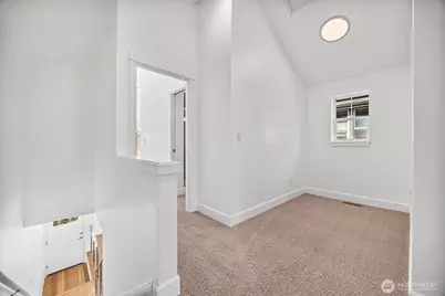 2670 SW Sylvan Heights Drive, Seattle, WA 98106 - Photo 16