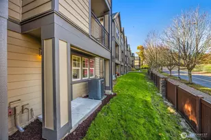2670 SW Sylvan Heights Dr, Seattle, WA 98106 - Photo 22