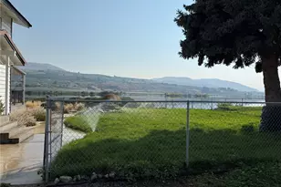 171 B Sunset Dr W, Brewster, WA 98811 - Photo 2