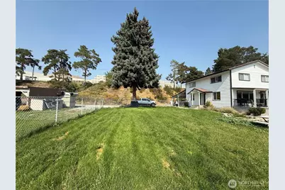 171 B Sunset Drive W, Brewster, WA 98811 - Photo 10