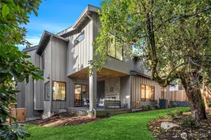 30 Enatai Dr, Bellevue, WA 98004 - Photo 28