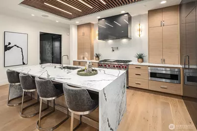 30 Enatai Drive, Bellevue, WA 98004 - Photo 8