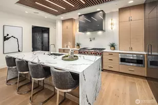 30 Enatai Dr, Bellevue, WA 98004 - Photo 8