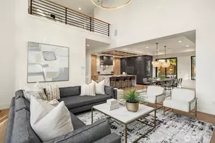 30 Enatai Dr, Bellevue, WA 98004 - Photo 4