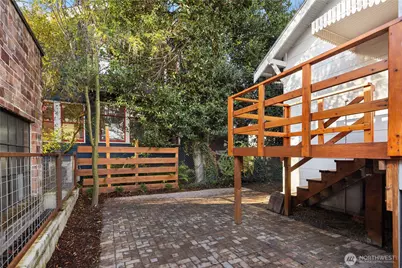 151 N 77th Street, Seattle, WA 98103 - Photo 24