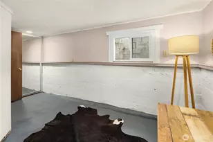 151 N 77th St, Seattle, WA 98103 - Photo 18