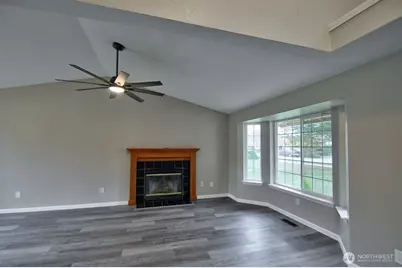 6305 61st Avenue SE, Lacey, WA 98513 - Photo 2