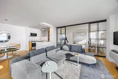 521 5th Avenue W #402, Seattle, WA 98119 - Photo 6