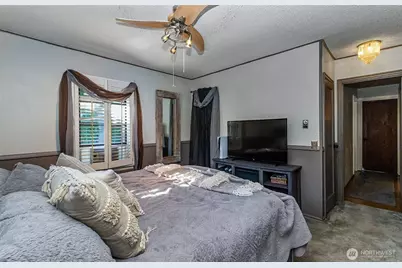 6611 78th Place NE, Marysville, WA 98270 - Photo 16