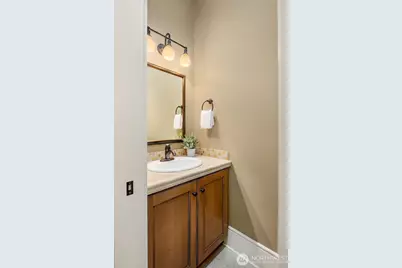 805 92nd Avenue NE, Bellevue, WA 98004 - Photo 34