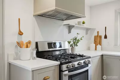 10245 36th Avenue SW, Seattle, WA 98146 - Photo 20