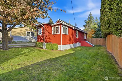 10245 36th Avenue SW, Seattle, WA 98146 - Photo 38