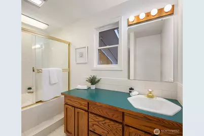 3604 Serene Way, Lynnwood, WA 98087 - Photo 16
