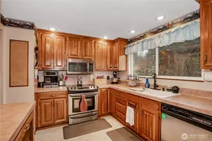 126 Hawthorn Ln, Shelton, WA 98584 - Photo 8