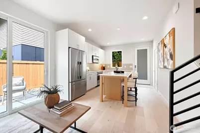 13047 39th Avenue NE #B, Seattle, WA 98125 - Photo 4