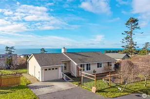 765 El Toro St, Coupeville, WA 98239 - Photo 2