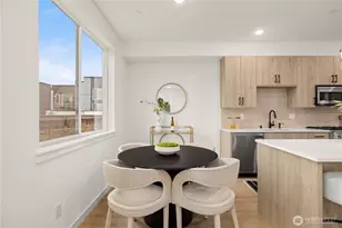 6538 D Latona Ave NE, Seattle, WA 98115 - Photo 16