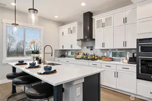 7547 S 130th Pl, Seattle, WA 98178 - Photo 6