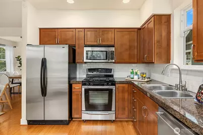 1748 25th Walk NE, Issaquah, WA 98029 - Photo 14