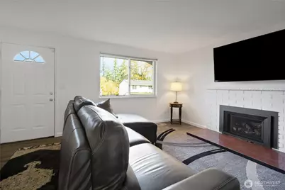 9126 Winona Street SW, Lakewood, WA 98498 - Photo 2