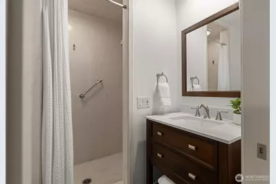 6360 S 151st Place, Seattle, WA 98188 - Photo 16