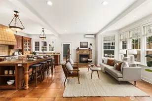 2446 Queen Anne Ave N, Seattle, WA 98109 - Photo 6