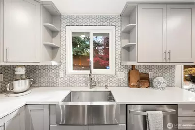 1218 Mountain Aire Drive SE, Lacey, WA 98503 - Photo 12