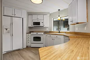 8532 Juniper Pl, Maple Falls, WA 98266 - Photo 12