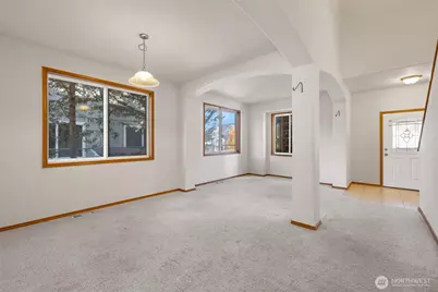 236 Easton Avenue W, Eatonville, WA 98328 - Photo 6