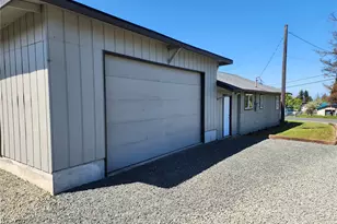 2350 E Pioneer Rd, Port Angeles, WA 98362 - Photo 38