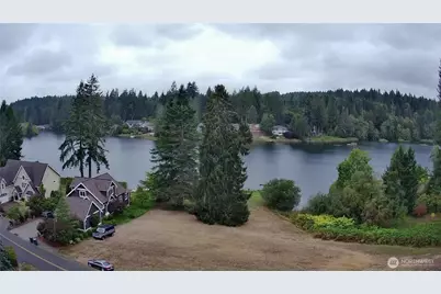 40 E Lakeshore Drive, Allyn, WA 98524 - Photo 1