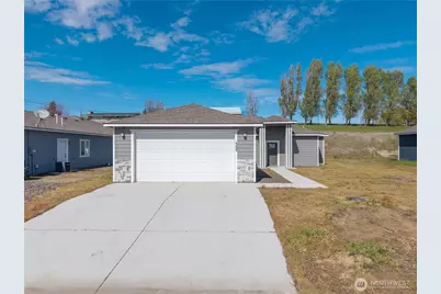 352 E Davis Street, Connell, WA 99326 - Photo 2